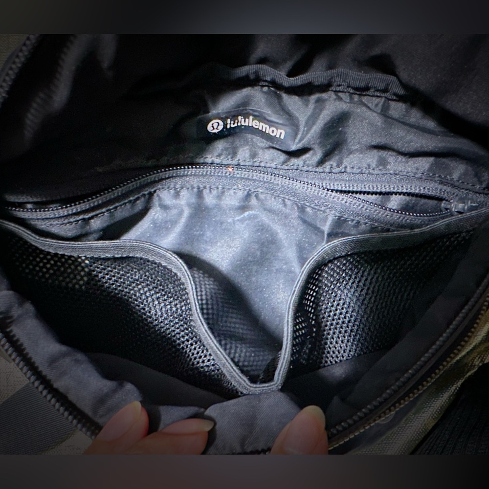 Lululemon Athletica Black Adventurer Belt Bag ❌80% OFF SALE❌ - Picture 7 of 16